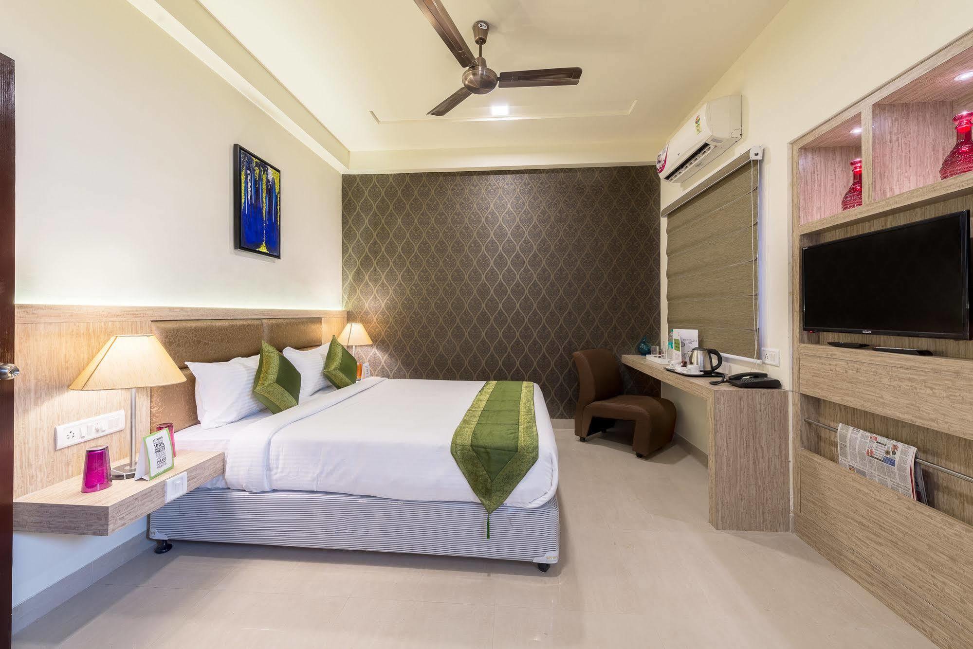 Treebo Nestlay Casa Hotell Chennai Exteriör bild