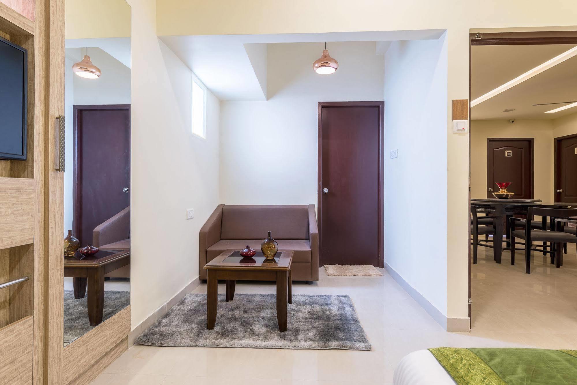 Treebo Nestlay Casa Hotell Chennai Exteriör bild